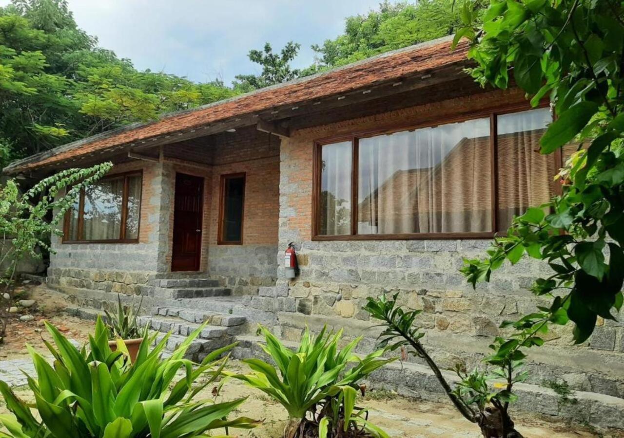 Wild Beach Boutique Resort Ninh Phuoc Exterior photo